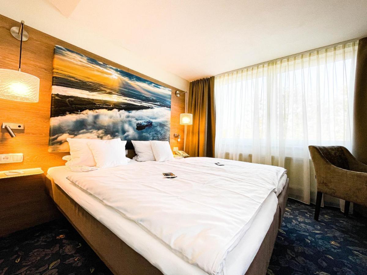 Hotel-Restaurant Vier Linden Stade Dış mekan fotoğraf