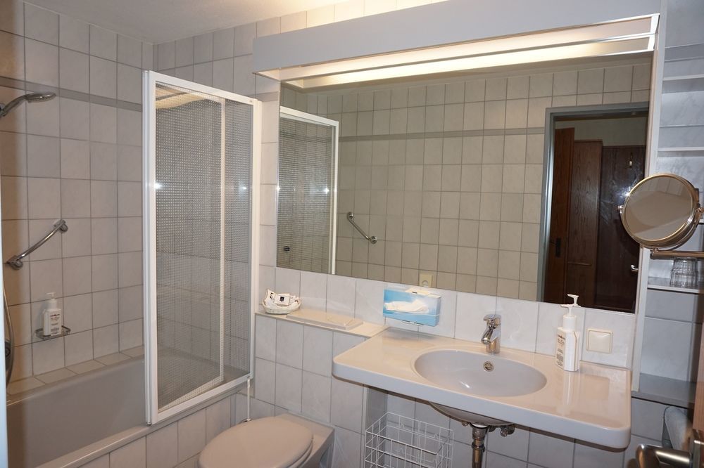 Hotel-Restaurant Vier Linden Stade Dış mekan fotoğraf